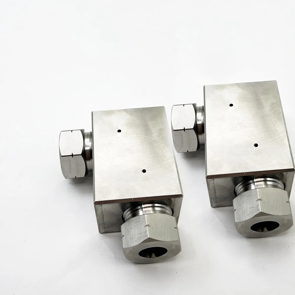 Waterjet جزء تركيبات أنابيب الضغط العالي 9/16 ''HP الكوع الجمعية 60k الكوع 9/16 Direc اتجاهين 13164-3 1-13164-60-9 A-0775-3