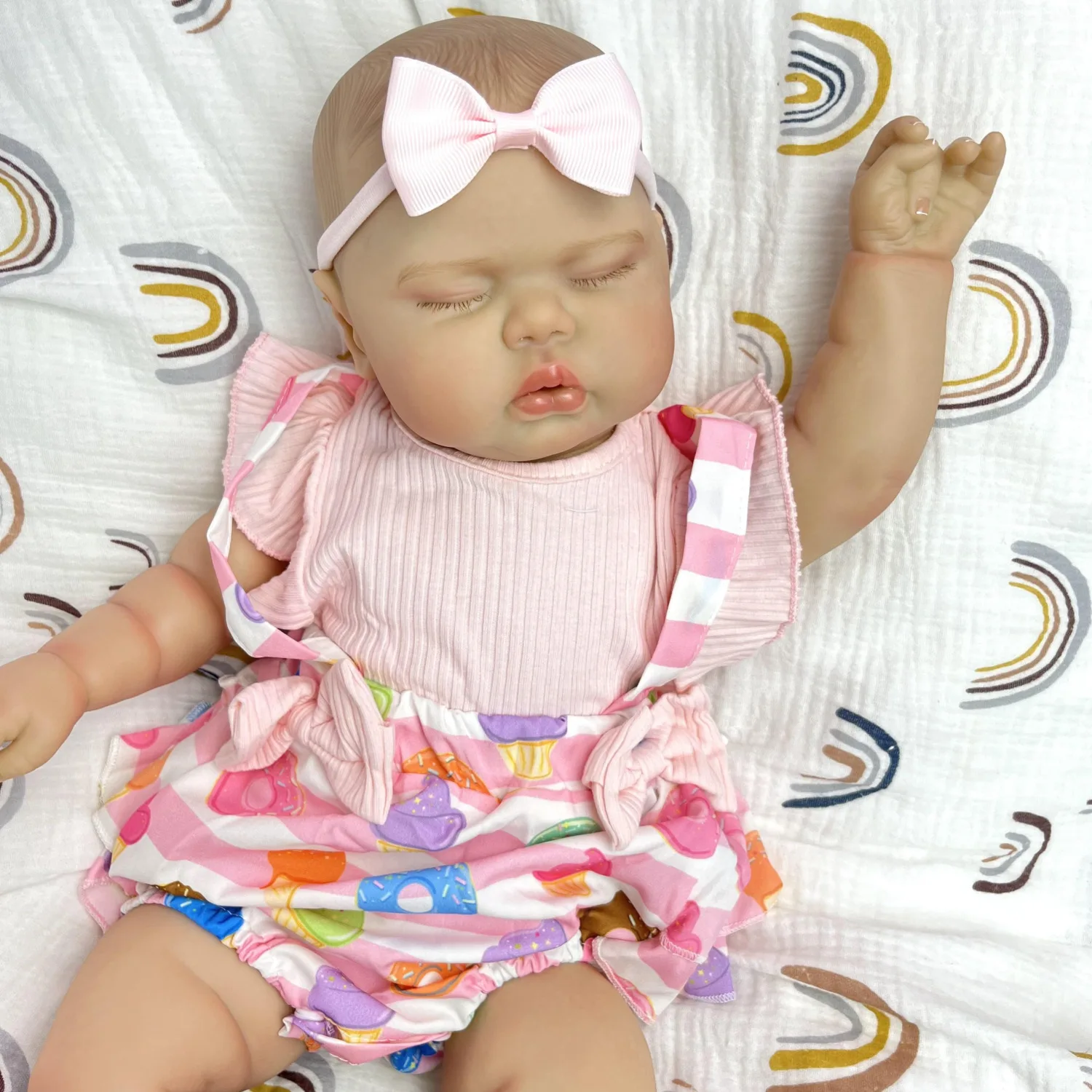 

BZDOLL 20inch Reborn Asleep Fat Baby Doll Toy with Cloth Body Lifelike 50 CM 3D Skin Lovely Sleeping Doll Fashion Birthday Gift