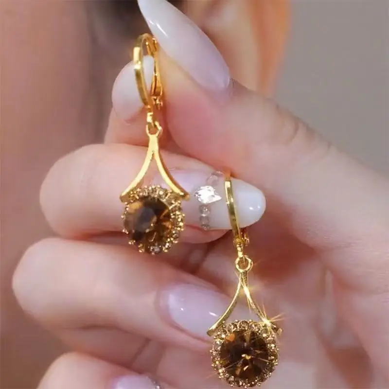 Exquisite Champagne Crystal Zircon Earrings for Women Fashionable Personalized Daily Accessories Party Jewelry Birthday Gifts