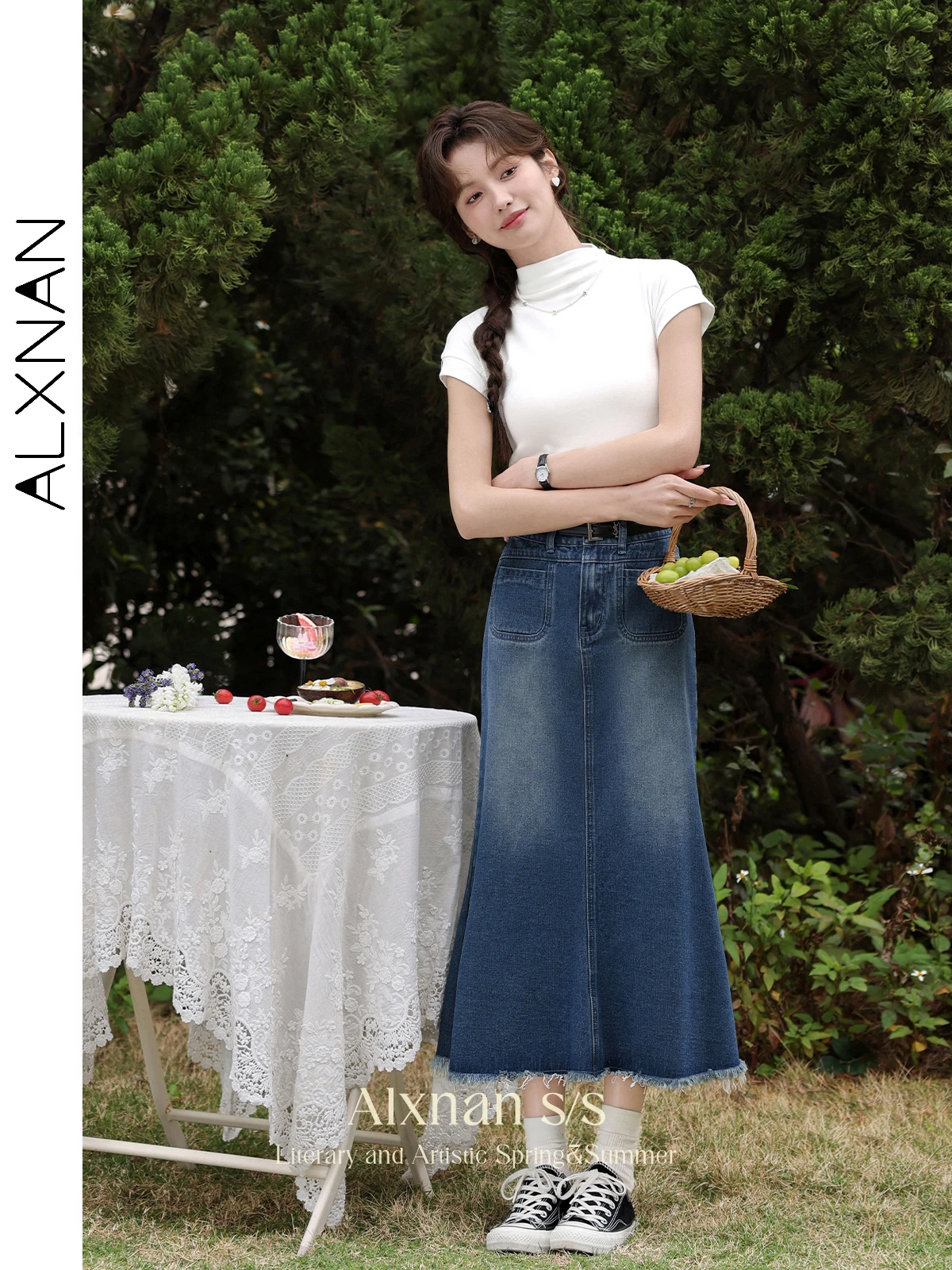 ALXNAN Women Simple Fitted White T Shirts Women Short Sleeve Summer Tops 2024 Buttons Half Turtleneck Basics Tees Clothes L33967