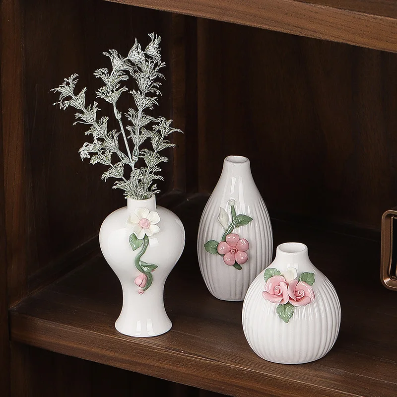 Handheld Flower Ceramic Small Vase Holiday Gift Home Living Room Office Tabletop Atmosphere Decorative Ornament Minimalist Style