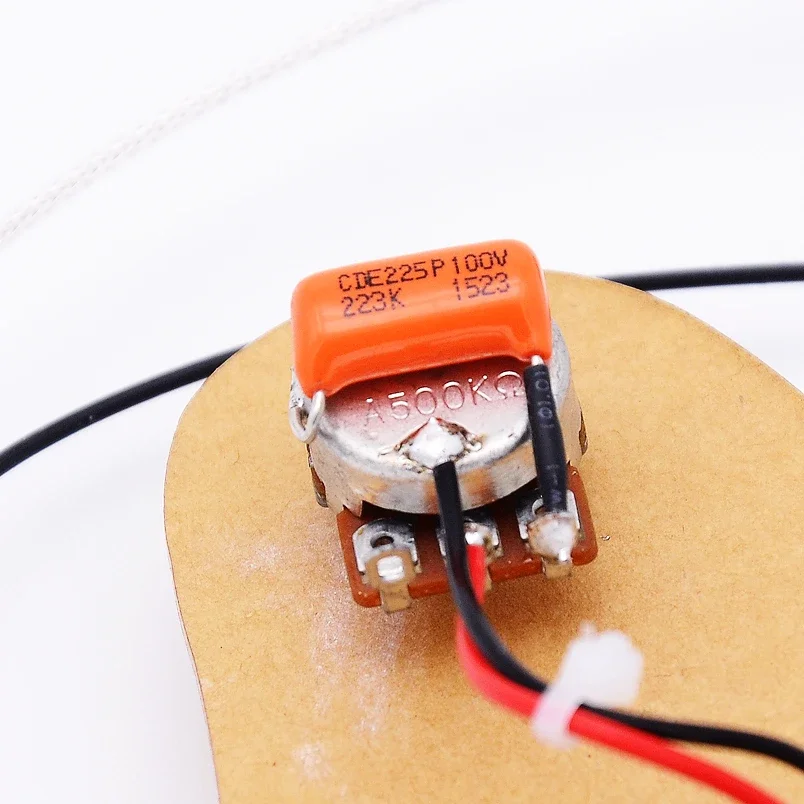 مجموعة واحدة من أوعية HSH (2 × 500 كيلو + مفتاح 5 اتجاهات + جاك) لأسلاك الجيتار الكهربائي ST H-S-H