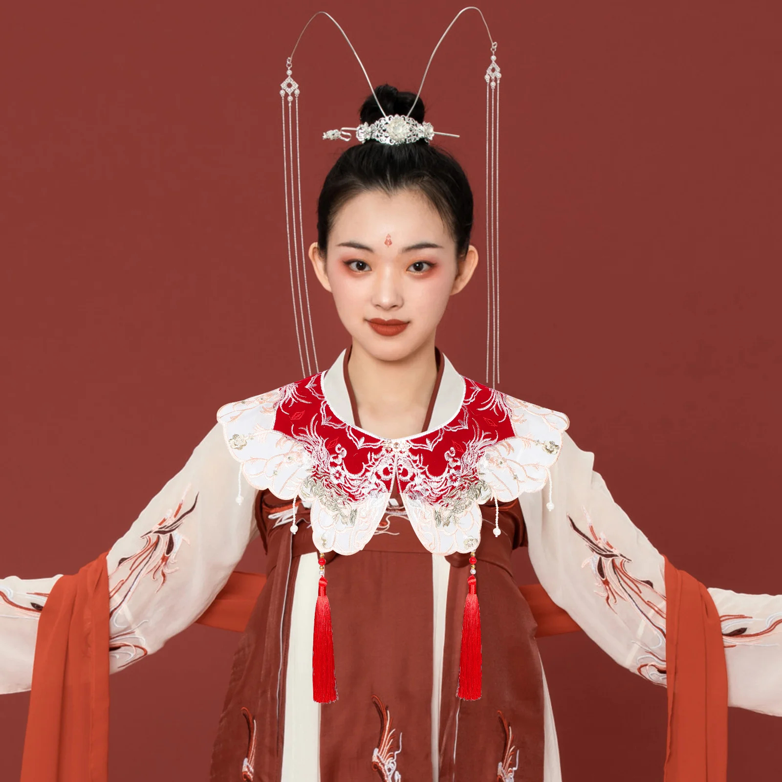 

Hanfu Style Fake Collar Detachable Faux Neckwear For Women Embroidered Tassel Retro Shawl Vintage Pearl-Embellished Scarf