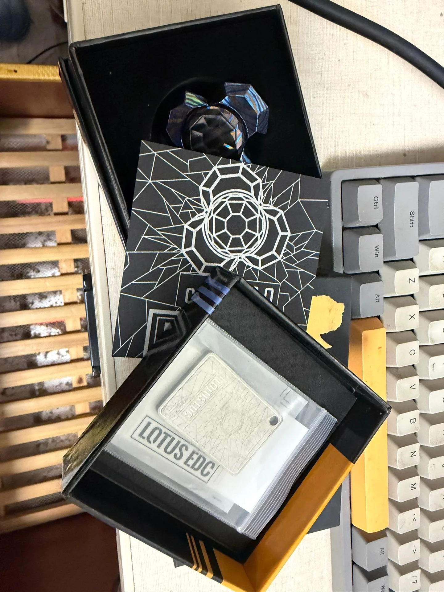 Used Titanium Horse Crystal Fingertip Gyroscope EDC