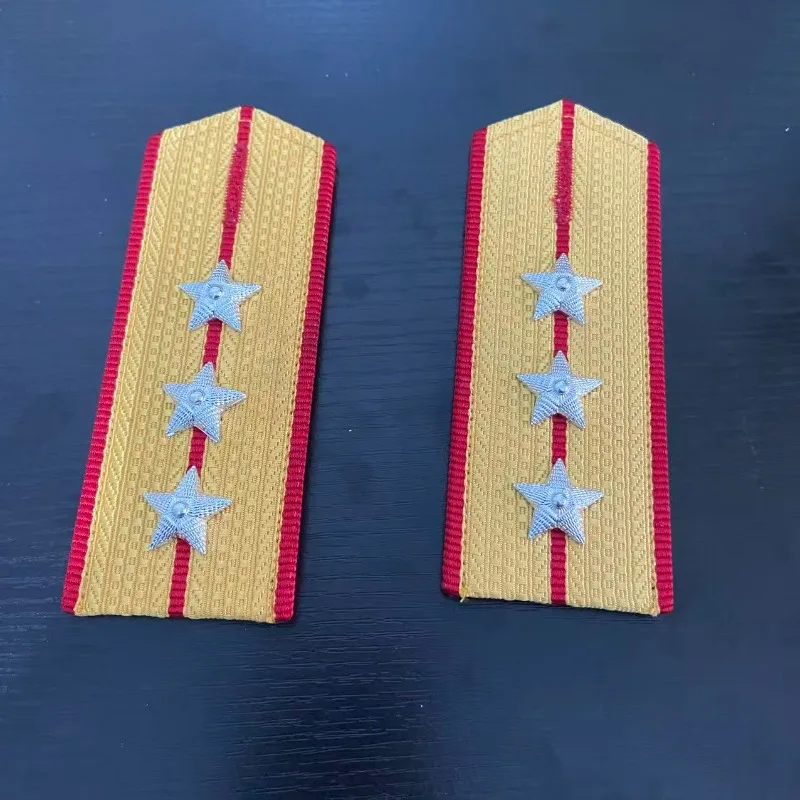 Spalline di grado militare sovietico della Seconda Guerra Mondiale Tipo cinese 55 Spalline del capitano dell'esercito Accessori uniformi 1 paio di spallette