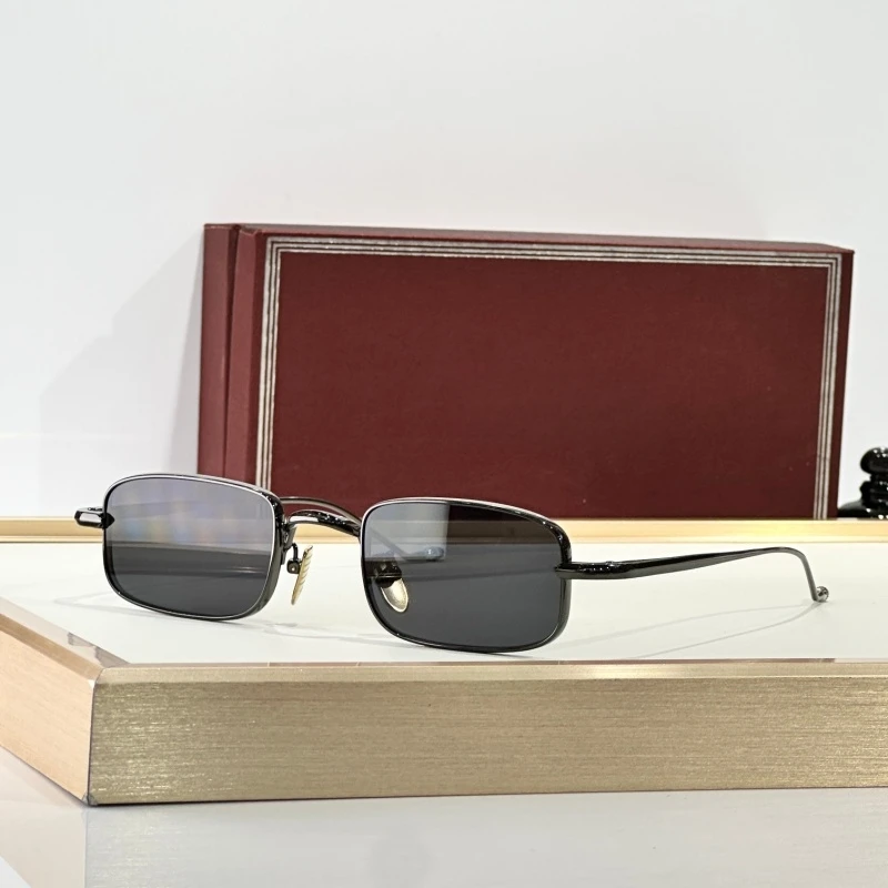 

DULK Sunglasses Women Samll Lense Frame Rectangle Alloy Glasses For Sun Luxury Design Eyewear Outoor Fashion Street Glass
