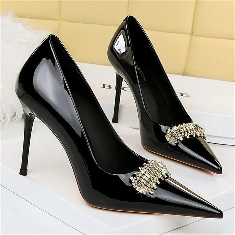 Women Fetish 9.5cm High Heels Nude Pumps Wedding Bridal Stiletto Sexy Royal Blue Leather Heels Lady Scarpins Crystal Party Shoes