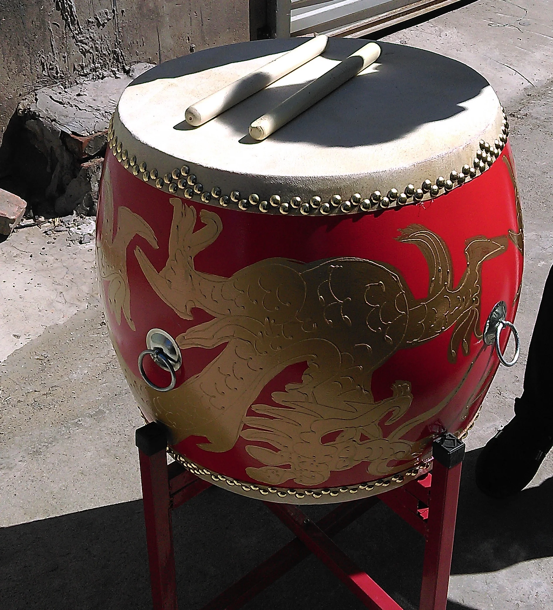15.7 inch 40cm Red Drum With Drumsticks Chinese Percussion Musical Lion Dance Dragon Dance Musical Game Instruments