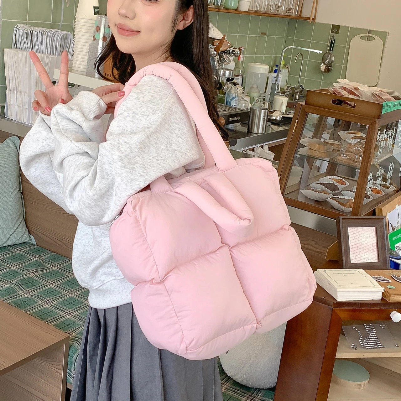 Cute Pink Puffer Tote Bag Women Soft Quilted Shoulder Bag Large Capacity Cloud Pillow Handbag Casual Lightweight Shopping Bags view 5