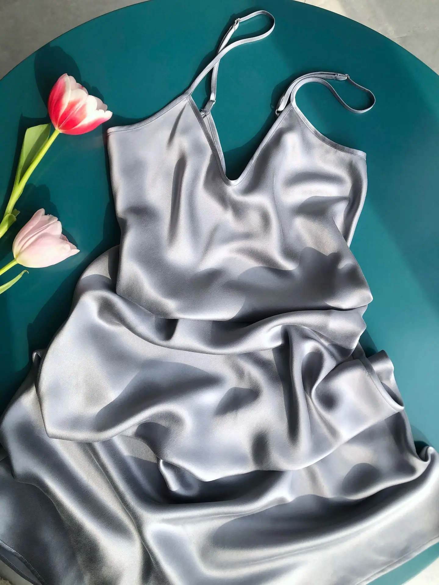 BirdTree 20MM 100% soie de mûrier gris violet robe, femme sable lavage plaine Satin sans manches col en v robes, 2025 nouveau D57926JF