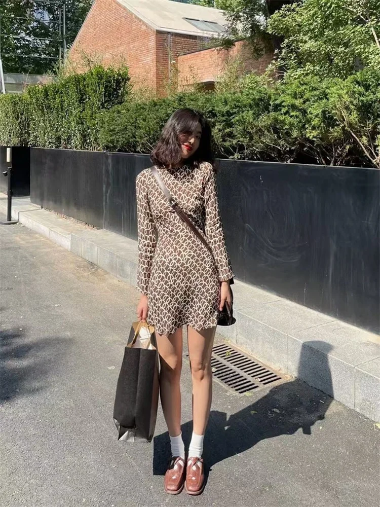 수잔 패셔너블 실크 브라운 프린트 롱 스웨이드 비대칭 드레스 여성용 프렌치 슬레 캐주얼웨어 여름 2025