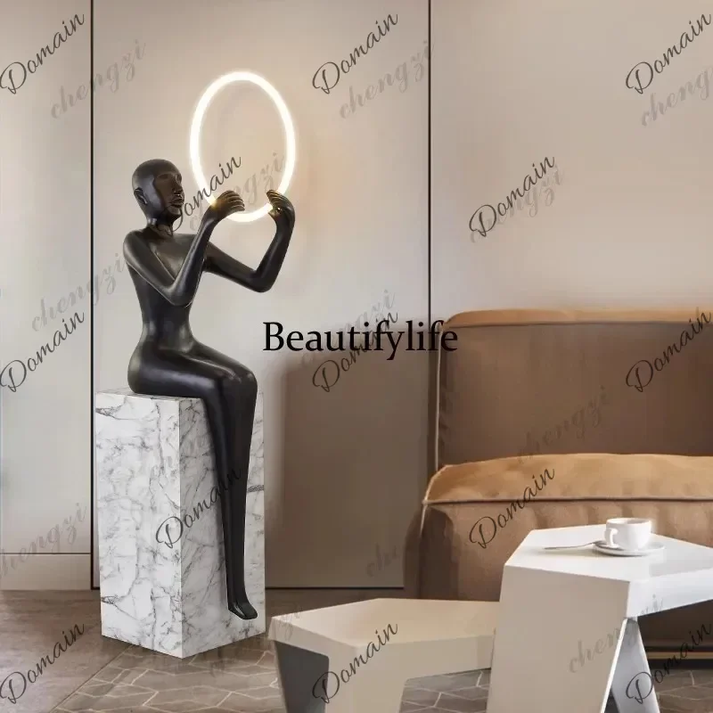 YFC Z138 Modern simple humanoid vertical sculpture floor-to-ceiling sales office hotel, welcome art deco ornament