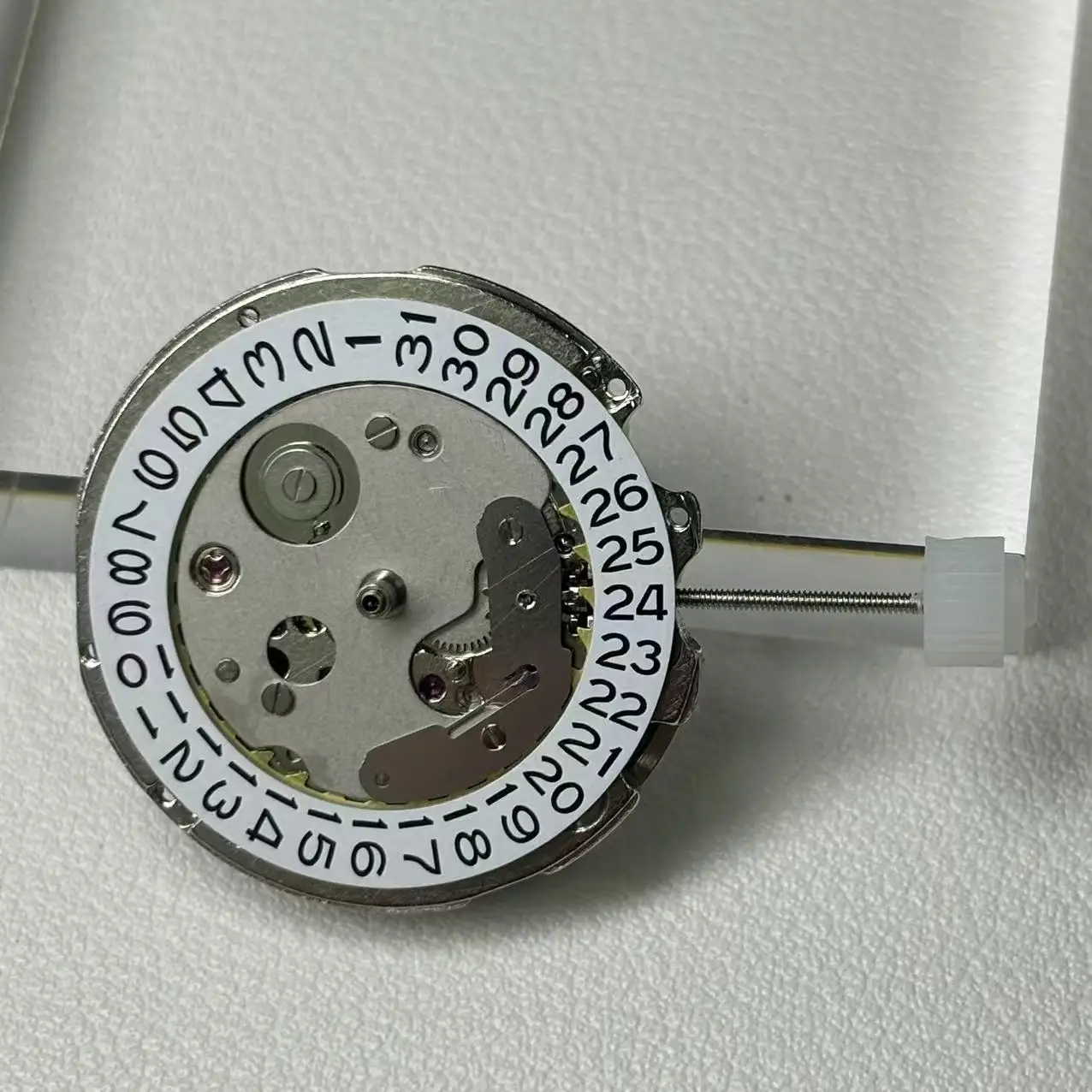 الصين NH35 تاريخ الحركة عند الساعة 3 التقويم يمكن أن يحل محل حركة NH35 اليابانية عالية الدقة الميكانيكية التلقائية NH35 #2