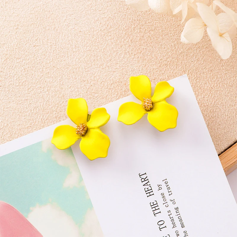 Korean Style Cute Flower Earrings For Women 2023 New Fashion Sweet Earrings Woman Brinco Wholesale Jewelry Colorful Ear Studs