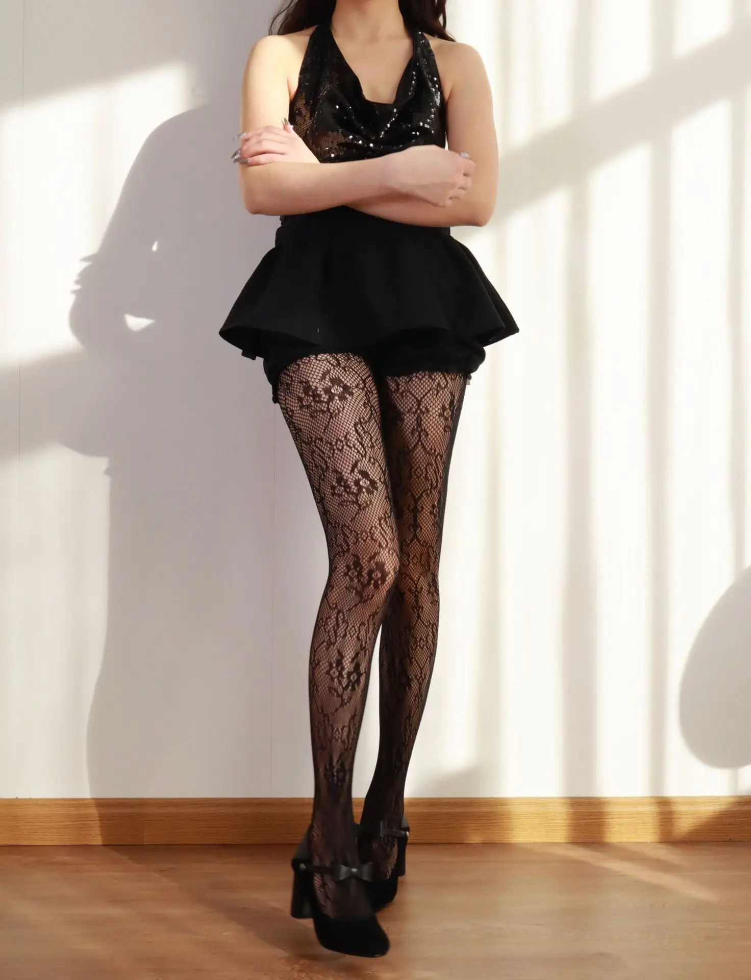 Retro Lace Flower Jacquard Ladies Sexy Pantyhose Hollow Out Mesh Vine Slim Stretch Spice Hot Elegant Black Nylon Tights