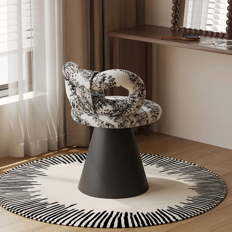 مقعد تزيين غرفة النوم قابل للدوران على الطراز القديم الأوسط، كرسي تزيين مشهور على الإنترنت، طاولة تزيين، مقاعد زينة على شكل فيونكة