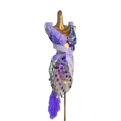 Palcoscenico di danza latina strass da donna di fascia alta personalizzato paillettes viola coda lunga pelosa vestito di abbigliamento Samba americano