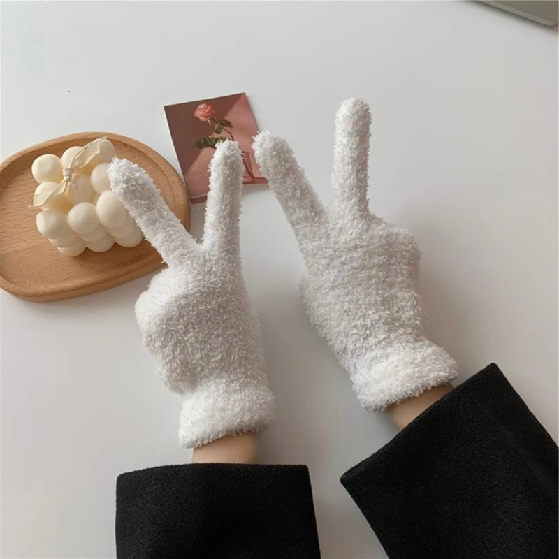 Winter Warm Coral Velvet Gloves Women Sweet Solid Candy Color Full Finger Mittens Girls Thicken Outdoor Stretchy Ski Gloves