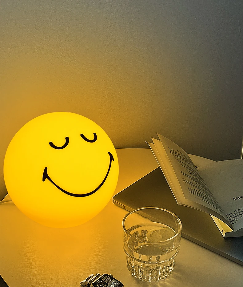 Squint/Wink Sphere Lamp Atmosphere Smile Light Dimmable USB Rechargeable or USB Plug-in Smiling Night Light for Home Decoration