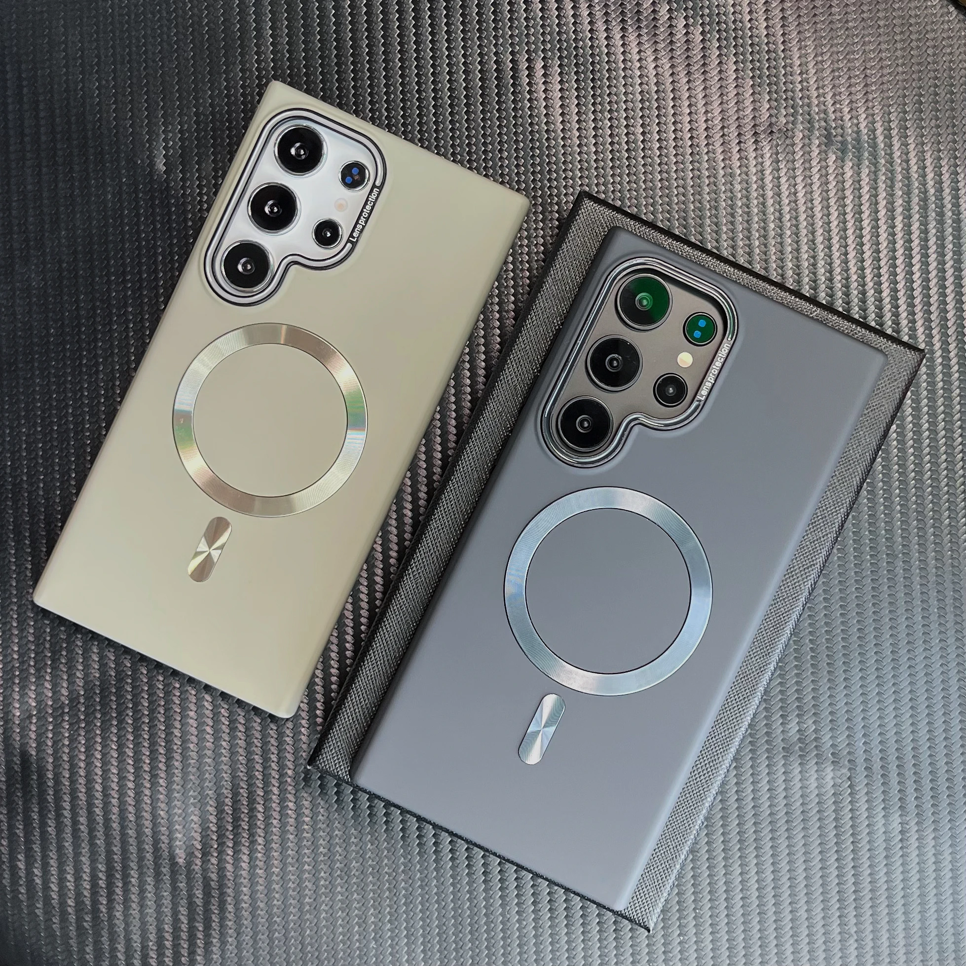 

Suitable for Samsung S23 S24 S25Ultra magnetic phone protective case with anti slip and anti drop hardware buttons