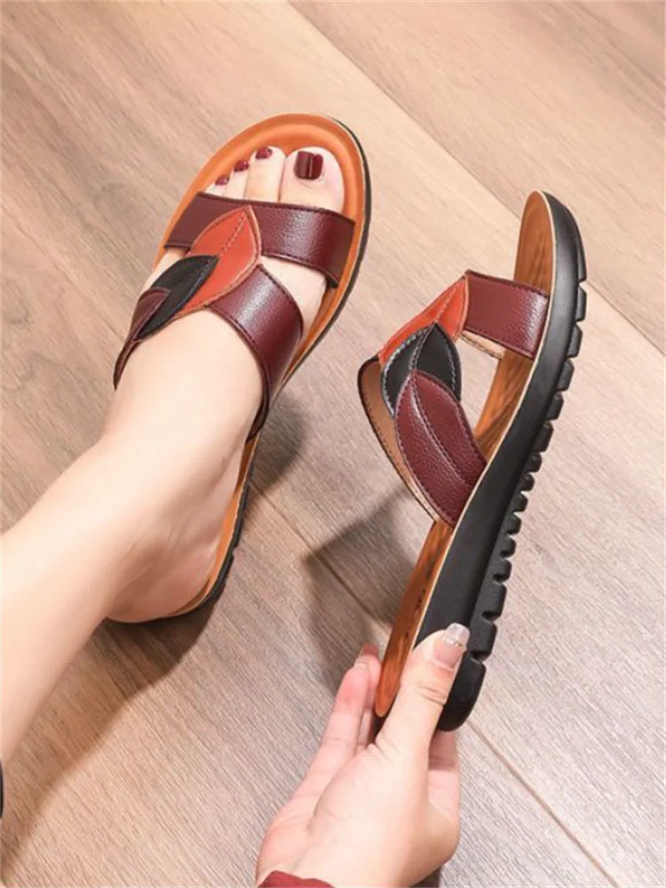 Summer Slippers for Women Sandal Soft Sole Anti slip Women Shoes True Soft Leather Mom\'s Sandals Cool Slippers Hollow Shoes