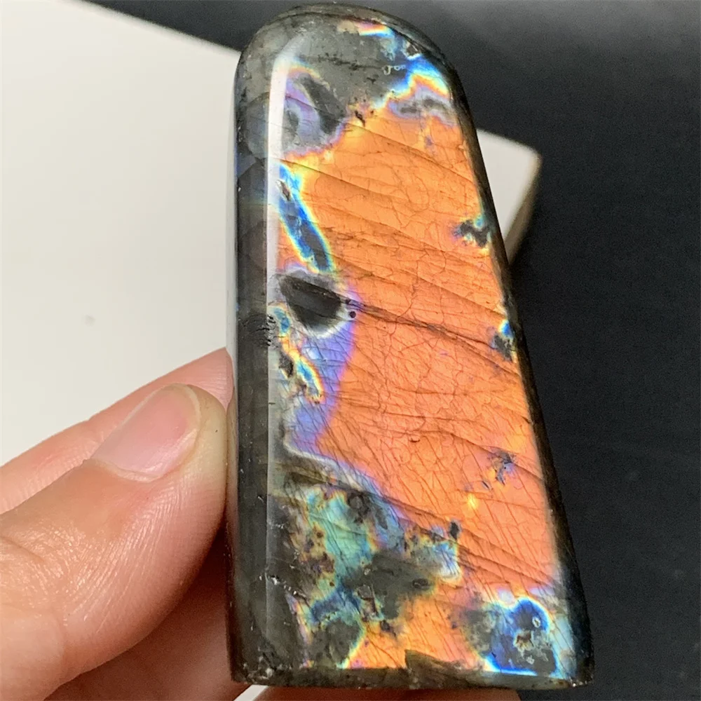 

Natural Rare Neon Orange Purple Light Labradorite Ornaments Standing Orange Blue Light Labrador Stones Specimens Beads Pendants