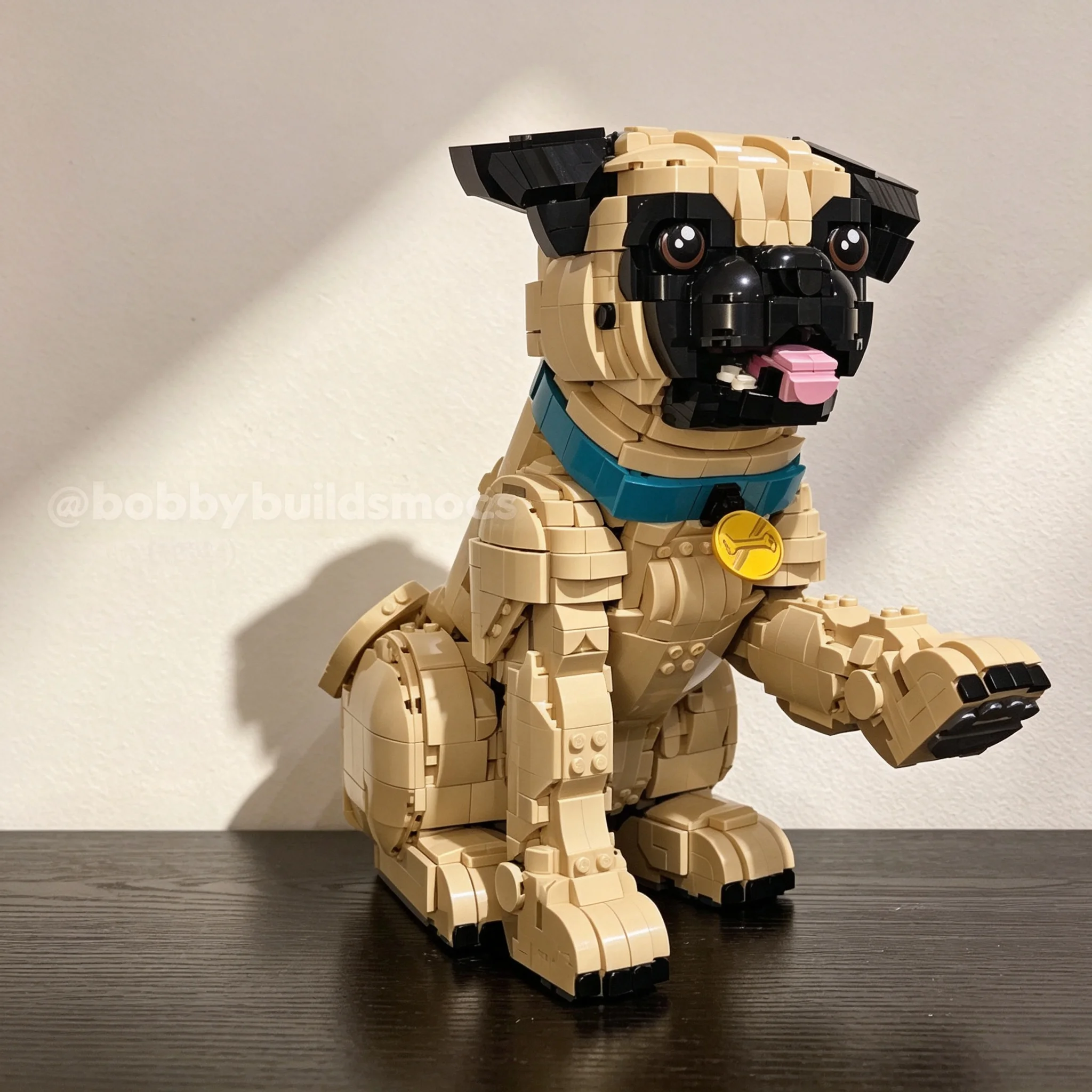 2047pcs MOC Pug Buildable Dog Icons Model Building Blocks Christmas Gift Toy Idea DIY Creative Collection Education Craft Design