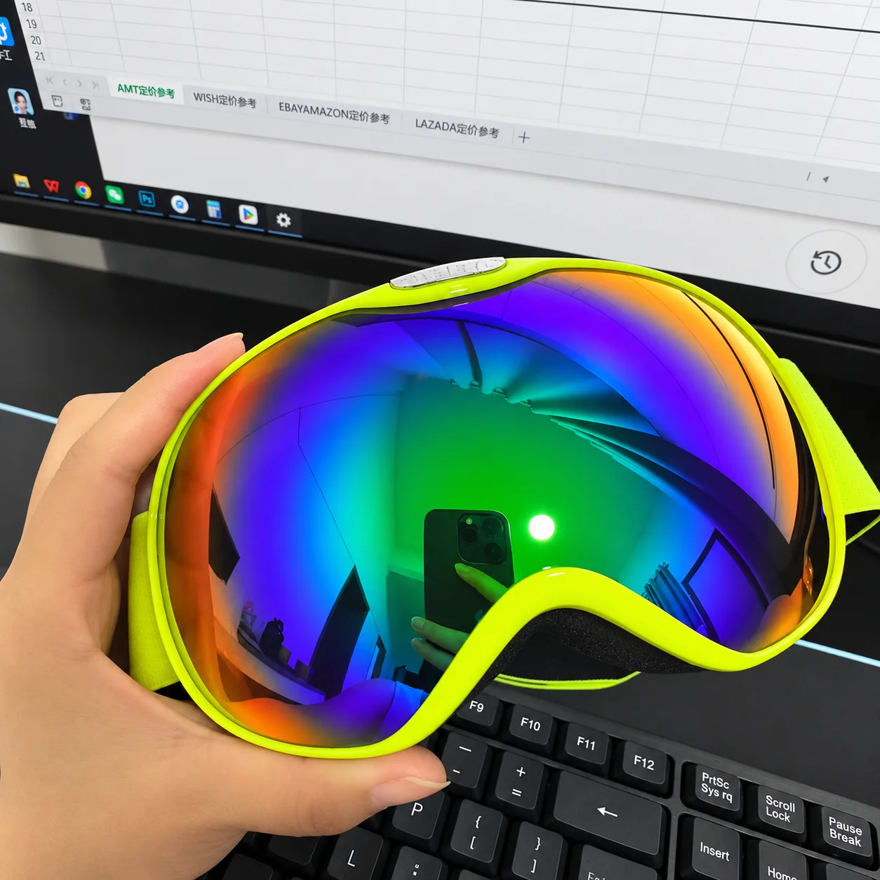 Kids Ski Snowboard Goggles Anti Fog UV400 Double Layer Lens Winter Snow Sports Glasses Windproof Snowmobile Outdoor Eyewear