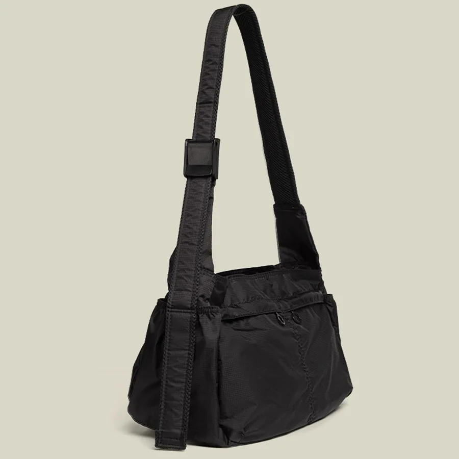 Lightweight Waterproof Nylon Crossbody Bags for Men Women, Large Capacity Casual Sport Tote Shoulder Bag, Suitable for Daily Use