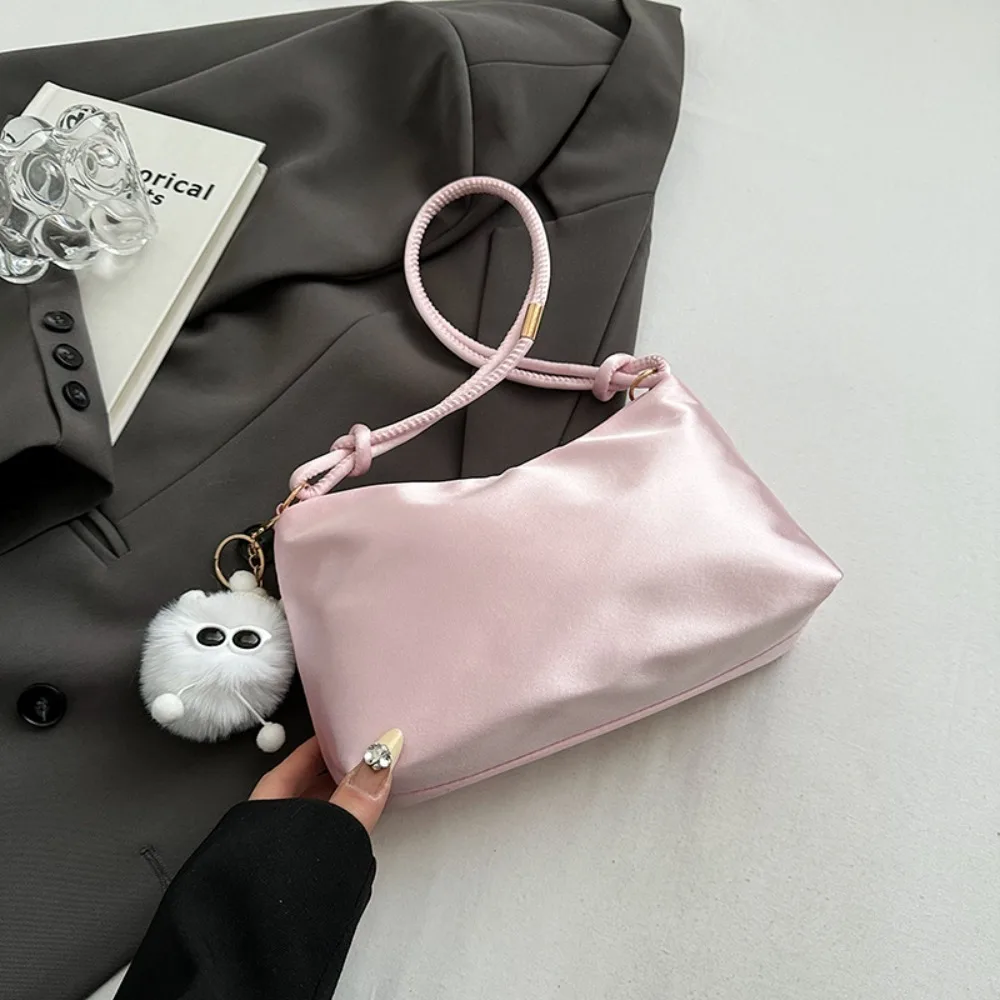 

High Quality Solid Color Fashion Elegant Shoulder Bag Smooth Cloth Leisure Shoulder Bag Satin Underarm Bag