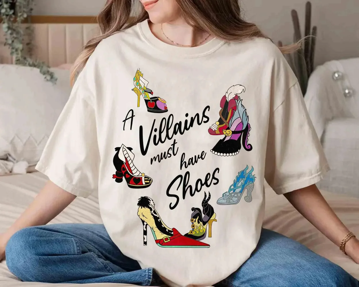 تي شيرت كلاسيكي للأشرار يجب أن يكون لديك أحذية أشرار ديزني أورسولا مالفيسنت هاديس كرويلا تي شيرت #2