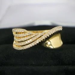 Huitan Luxury Wave Twisty Gold Color Women Rings with Brilliant Cubic Zirconia Noble Superb Accessories Modern Wedding Jewelry