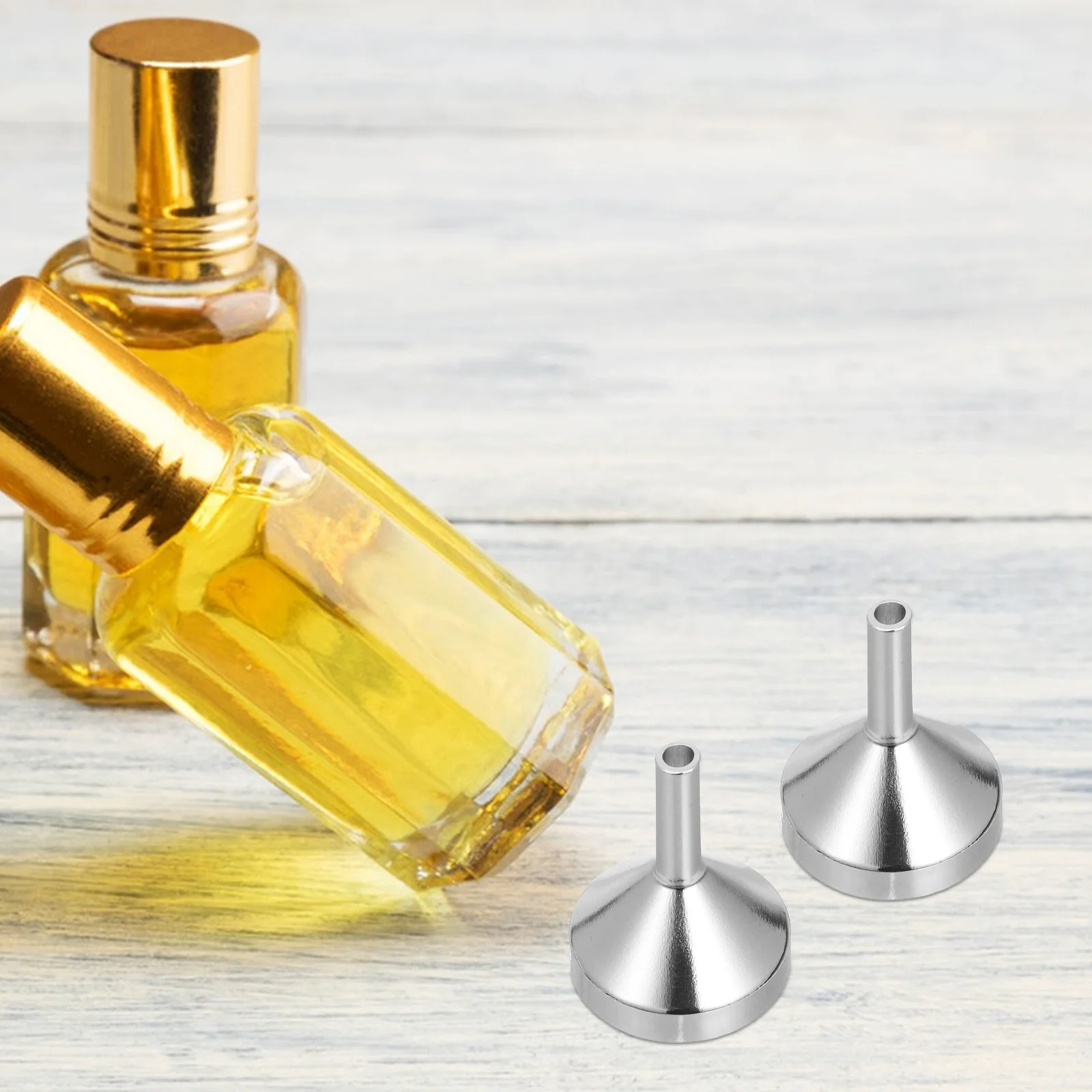 

1Set Metal Funnel Set Small Mini Metal Funnels Droppers Filling Small Bottles Perfume Lotion Essential Oils Dispense