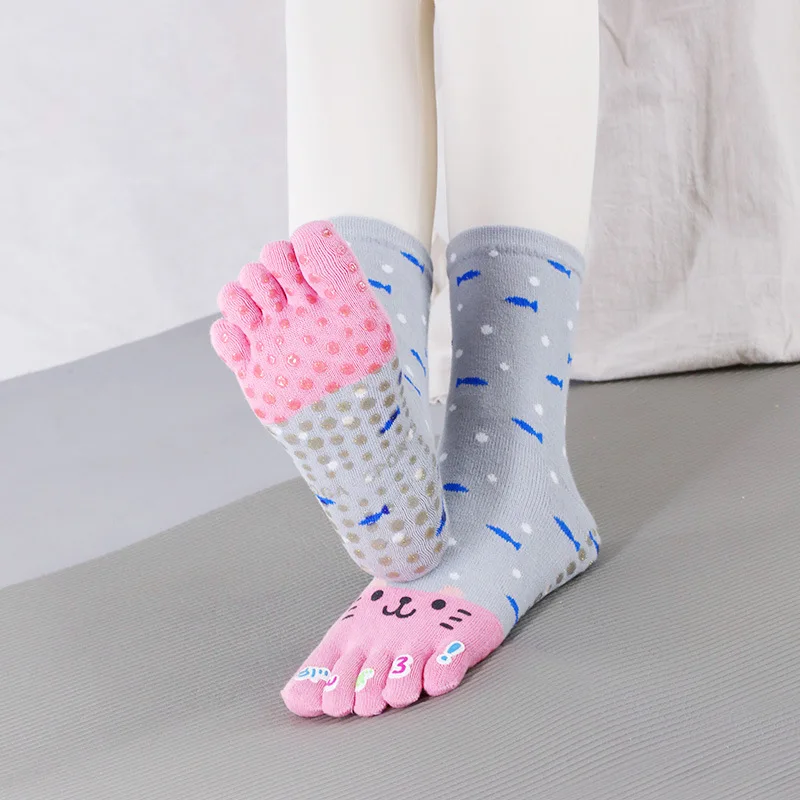 Full Toe Yoga Socks Women Korean Japan Cotton Cartoon Silicone Non-slip Pilates Crew Five Toes Socks