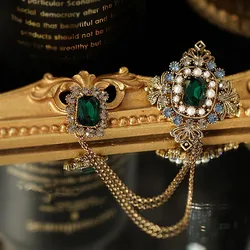 Women Vintage Baroque Emerald Rhinestone Palace Chains Brooch Badges Classic Retro Crystal Jewelry Lady Party Pins Corsage