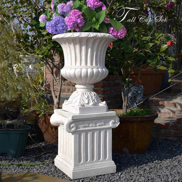 

European garden Roman column large tall trophy flower pot villa entrance outdoor courtyard ornament floor decoration