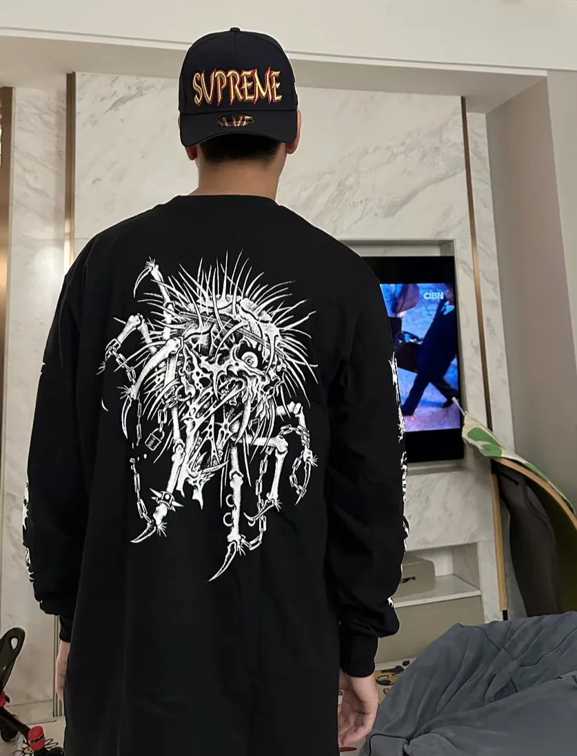 

Футболка Long Sve T-irt с коллаборационным дизайном, двойным принтом Sve, круглым вырезом, уличный стиль, дышащая, комфортная, из хлопка