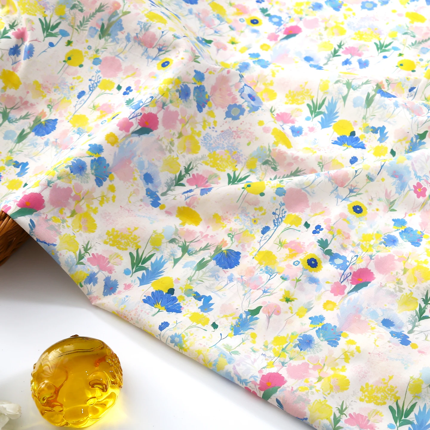 

Ткань из чистого хлопка с цветочным принтом, 60 нитей на дюйм, для пошива рубашек и платьев, для рукоделия, китайская ткань для домашнего использования, для губчатых подушечек