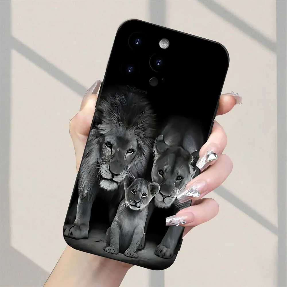 The Lion's Family Pattern  Phone Case for IPhone 17 16 Pro 15 Pro 14 13 12 11 XS 14 PRO MAX 16 plus 14Pro 12pro Soft Shell