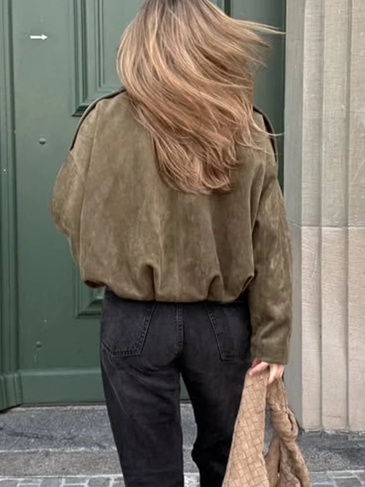 Рисунок 2 - Коричнево-зеленая замшевая куртка