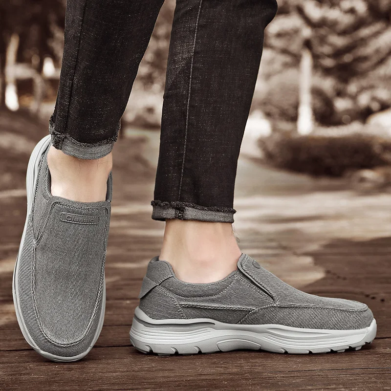 Soothing Breathable Men Sneakers Canvas Shoes Outdoor Thick Sole Massage Platform Shoes Walkking Comfty Slip On Men Loafers