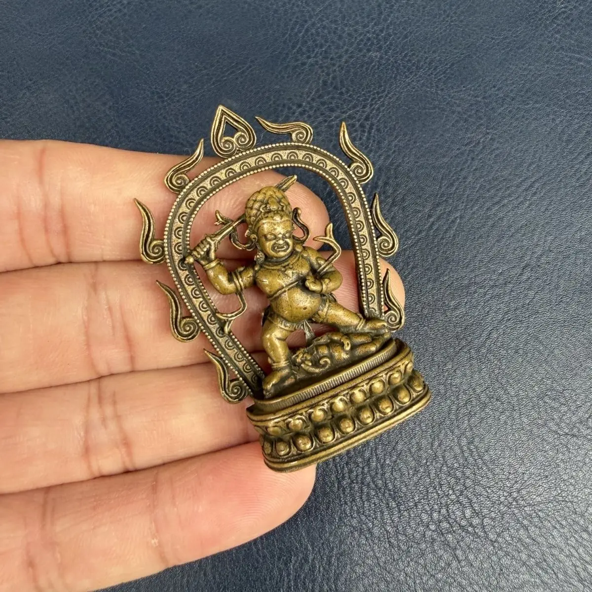 Tibetan Acala Mini Wrathful Wisdom King Statue Statues Figurines Lucky Ornaments Home Decoration gifts
