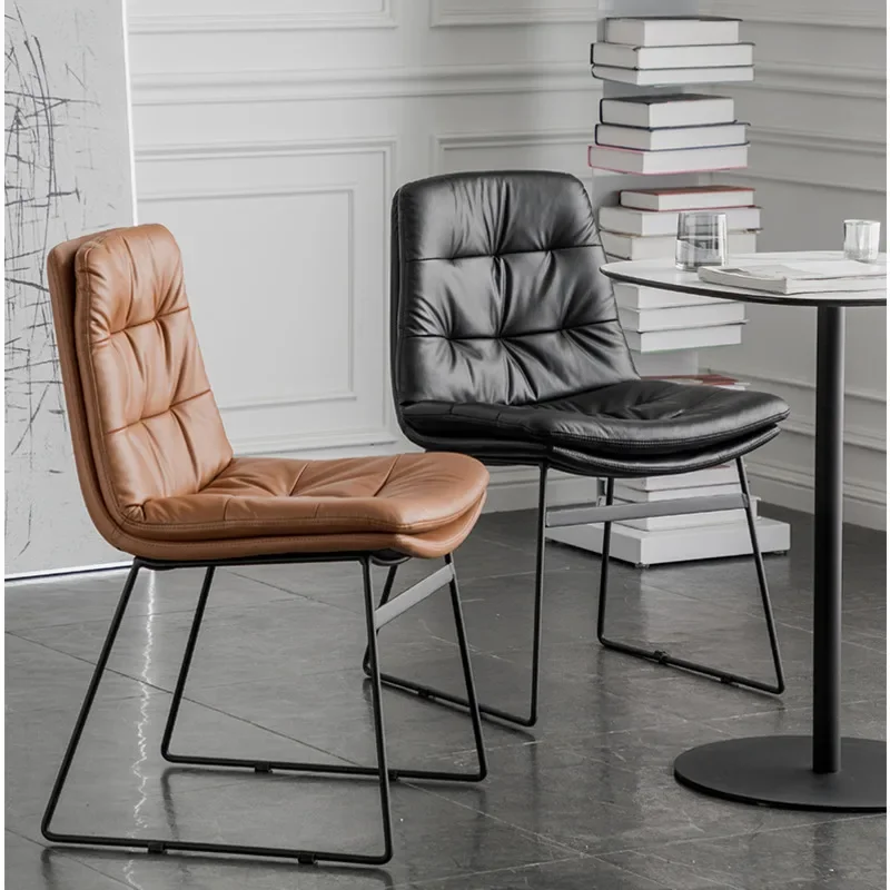 Light Luxury and Modern Simplicity Combined in a Dining ChairSoft Bag Coffee Shop and Leisure Negotiation Chair Enhancing