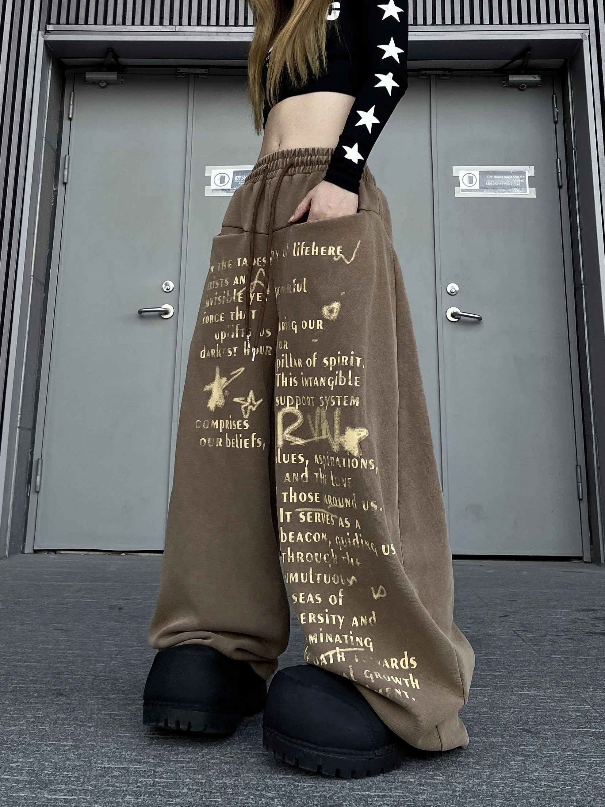 

Американские ретро-брюки свободного кроя с широкими штанинами, с принтом, молодежные, удлиненные, в стиле кэжуал, спортивные штаны