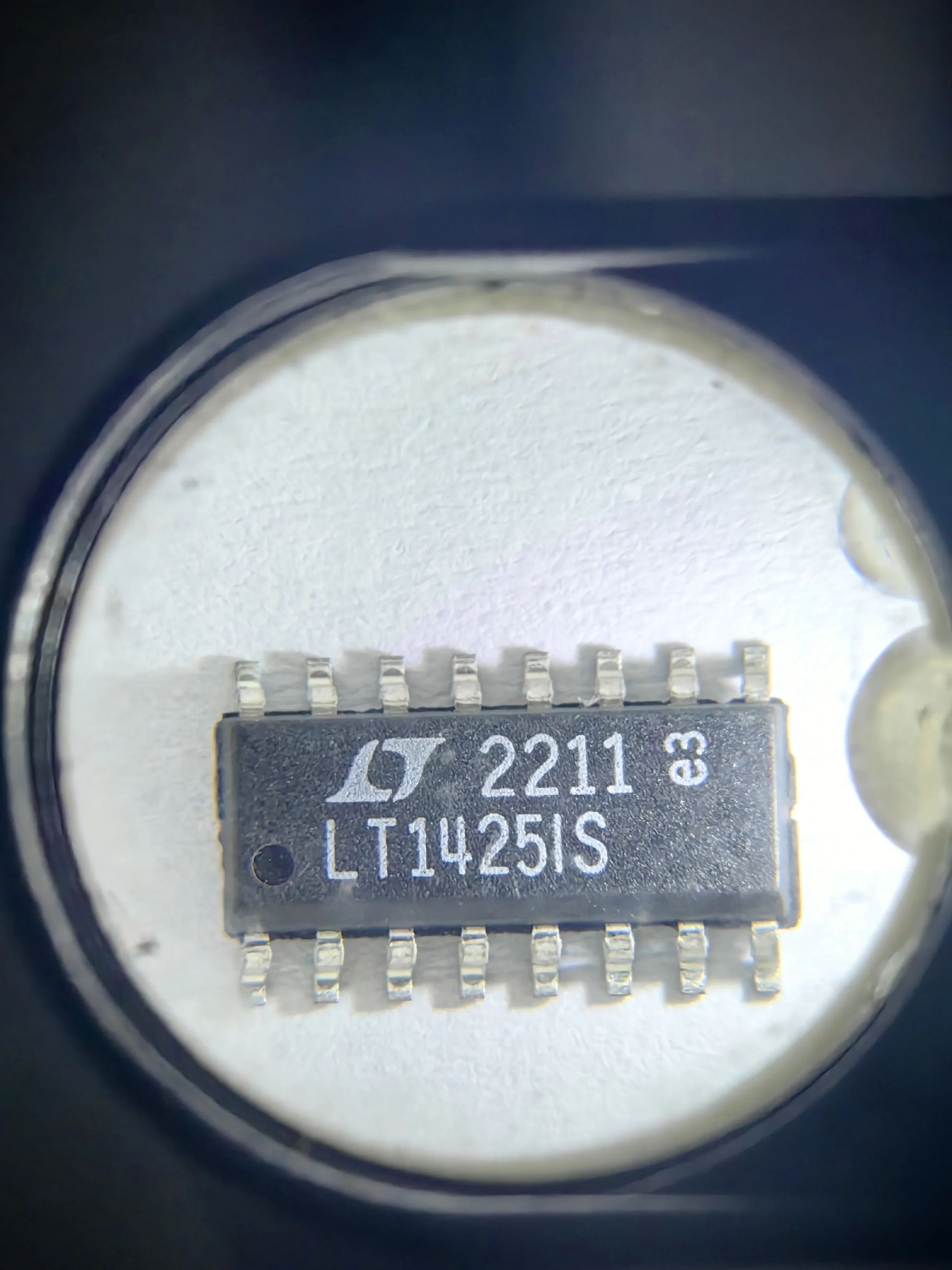 LT1425CS LT1425IS LT1425 - Isolated Flyback Switching Regulators