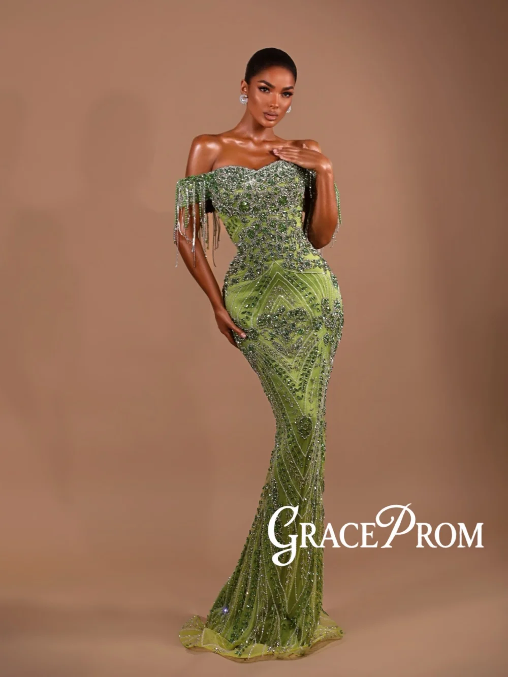 

Stunning Crystal Tassel Evening Dress Green Elegant Mermaid Long Wedding Party Gowns 2026 Customized Exquisite Banquet Gowns