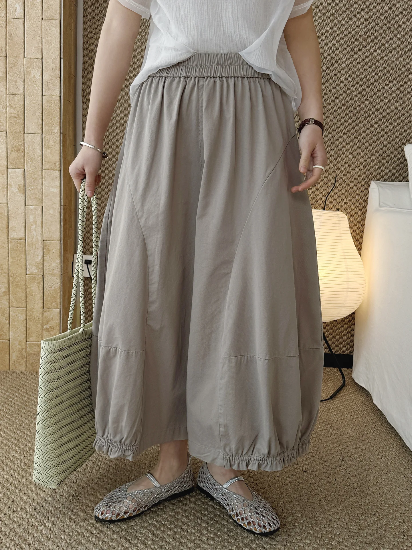 

Весенние брюки нового стиля, простые и модные, с эластичной талией, свободного кроя, для женщин.