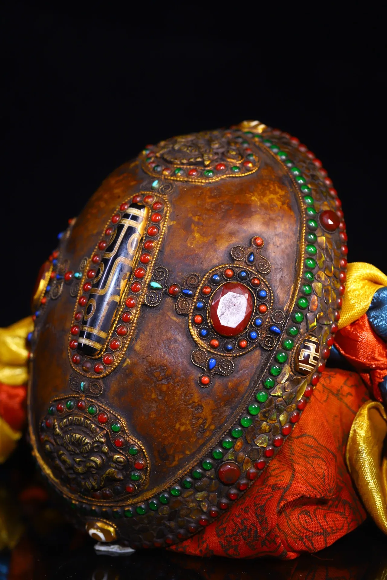 

7"Tibetan Temple Collection Old Gabbra Mosaic Gem gZi Beads GARUDA Buddha Head Kapala Skull Cup Bowl Amulet Dharma Town house