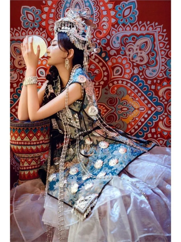 A new two-color strapless top and long dress for travel photography in dark exotic style ethnic women