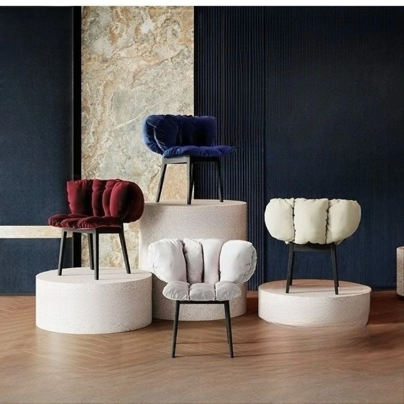 

Solid wood foot fabric casual dining chair small apartment dining chair